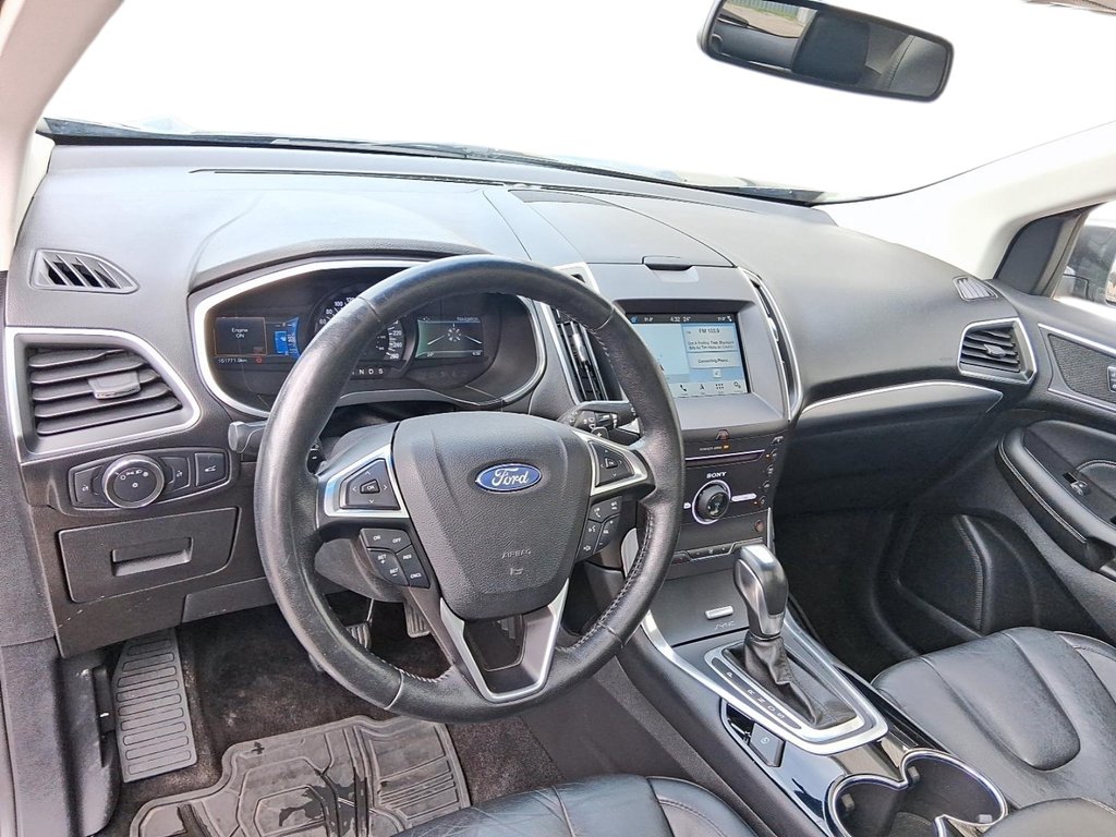 2016 Ford Edge Titanium - FWD in Stratford, Ontario - 10 - w1024h768px