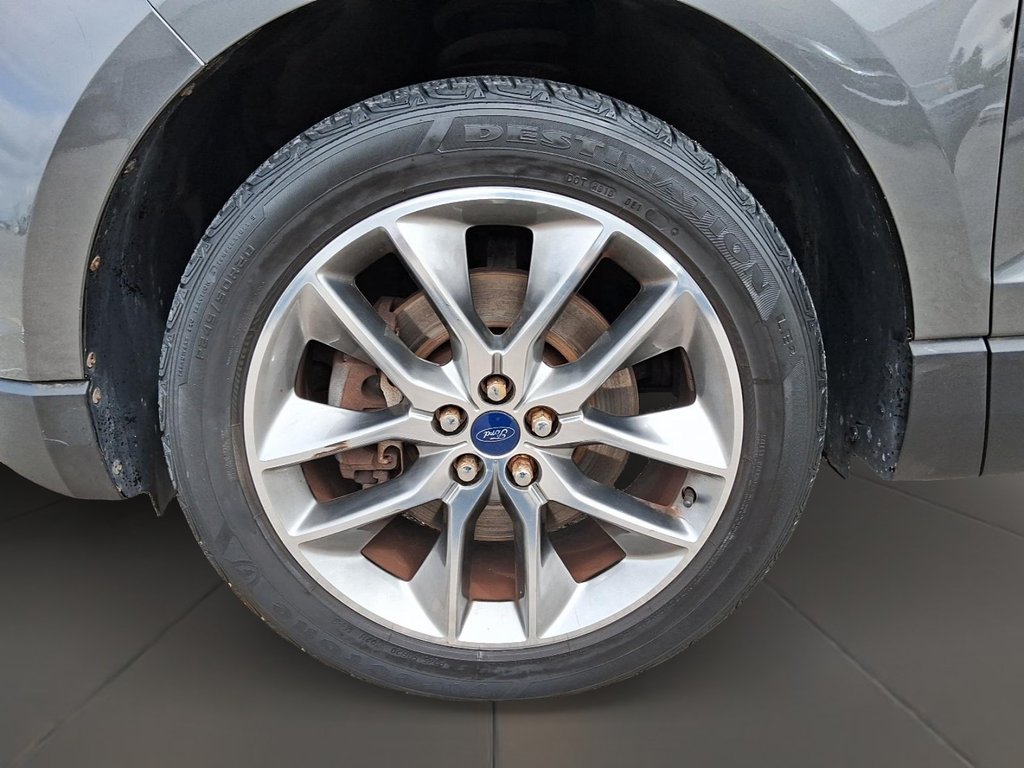 2016 Ford Edge Titanium - FWD in Stratford, Ontario - 7 - w1024h768px