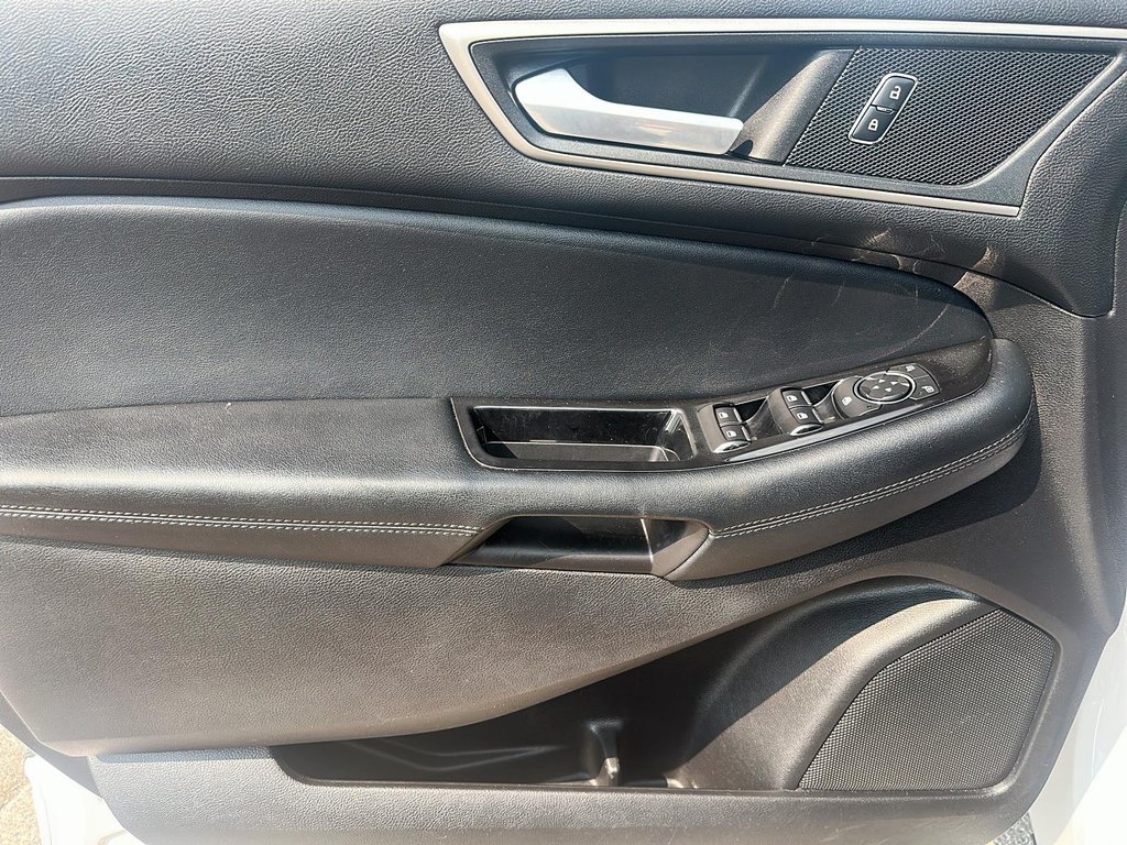 2017 Ford Edge SEL - AWD in Stratford, Ontario - 10 - w1024h768px