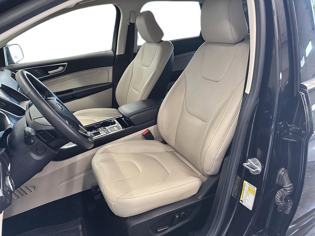 2020 Ford Edge Titanium - AWD in Stratford, Ontario - 8 - w1024h768px
