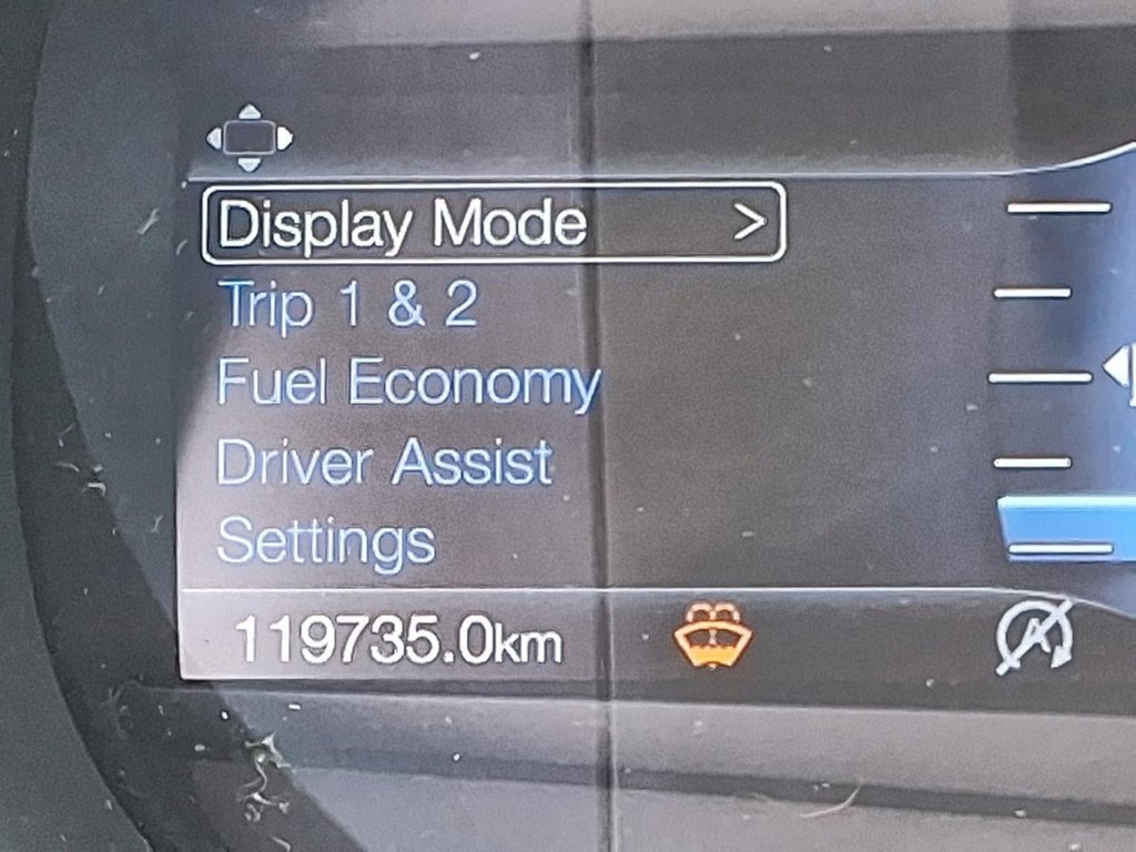 2021 Ford Edge Titanium AWD in Stratford, Ontario - 13 - w1024h768px
