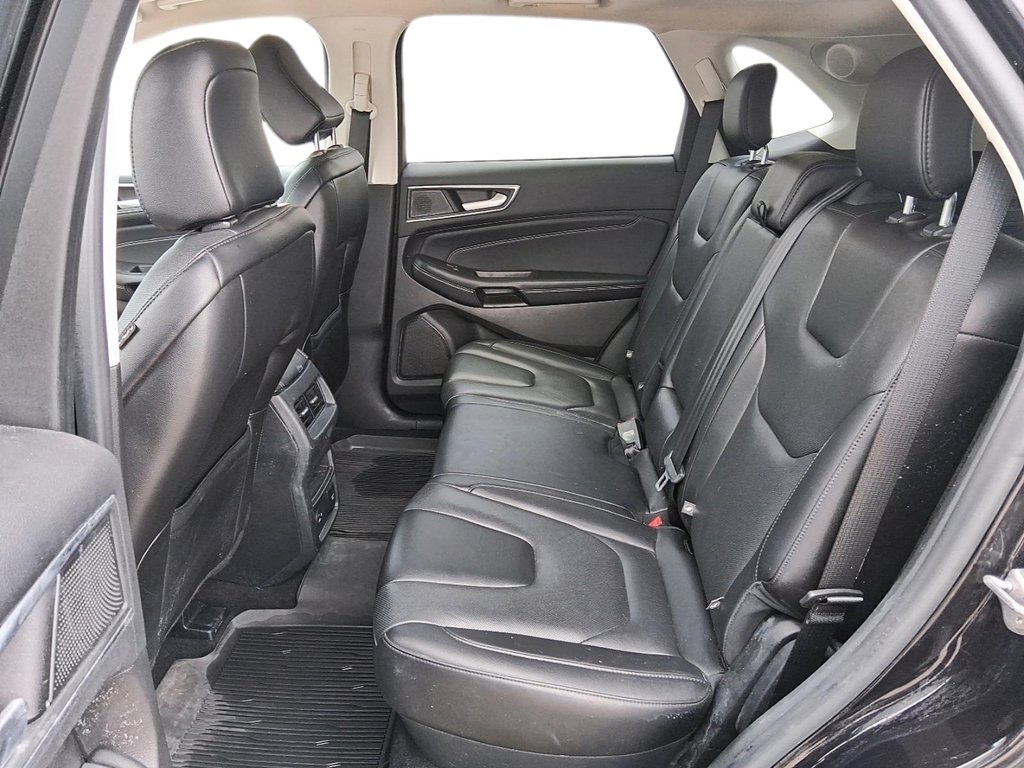 2021 Ford Edge Titanium AWD in Stratford, Ontario - 9 - w1024h768px