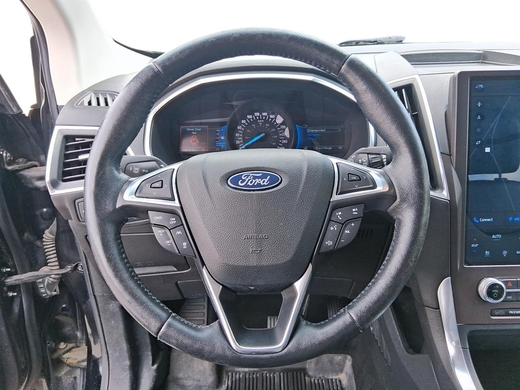 2021 Ford Edge Titanium AWD in Stratford, Ontario - 12 - w1024h768px