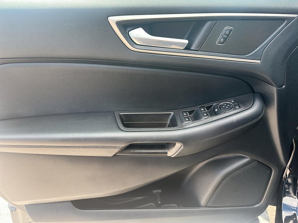 2022 Ford Edge SEL AWD in Stratford, Ontario - 9 - w1024h768px