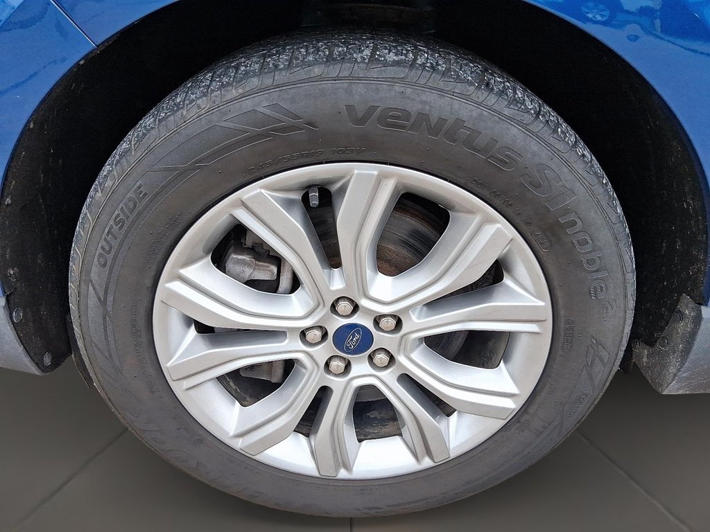 2022 Ford Edge Titanium AWD in Stratford, Ontario - 7 - w1024h768px
