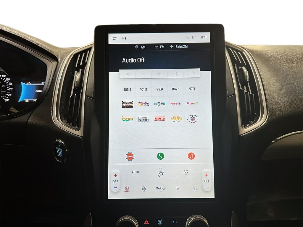 2022 Ford Edge SEL AWD in Stratford, Ontario - 17 - w1024h768px