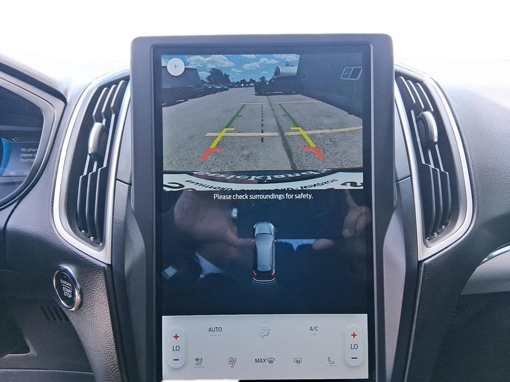 2022 Ford Edge SEL AWD in Stratford, Ontario - 17 - w1024h768px
