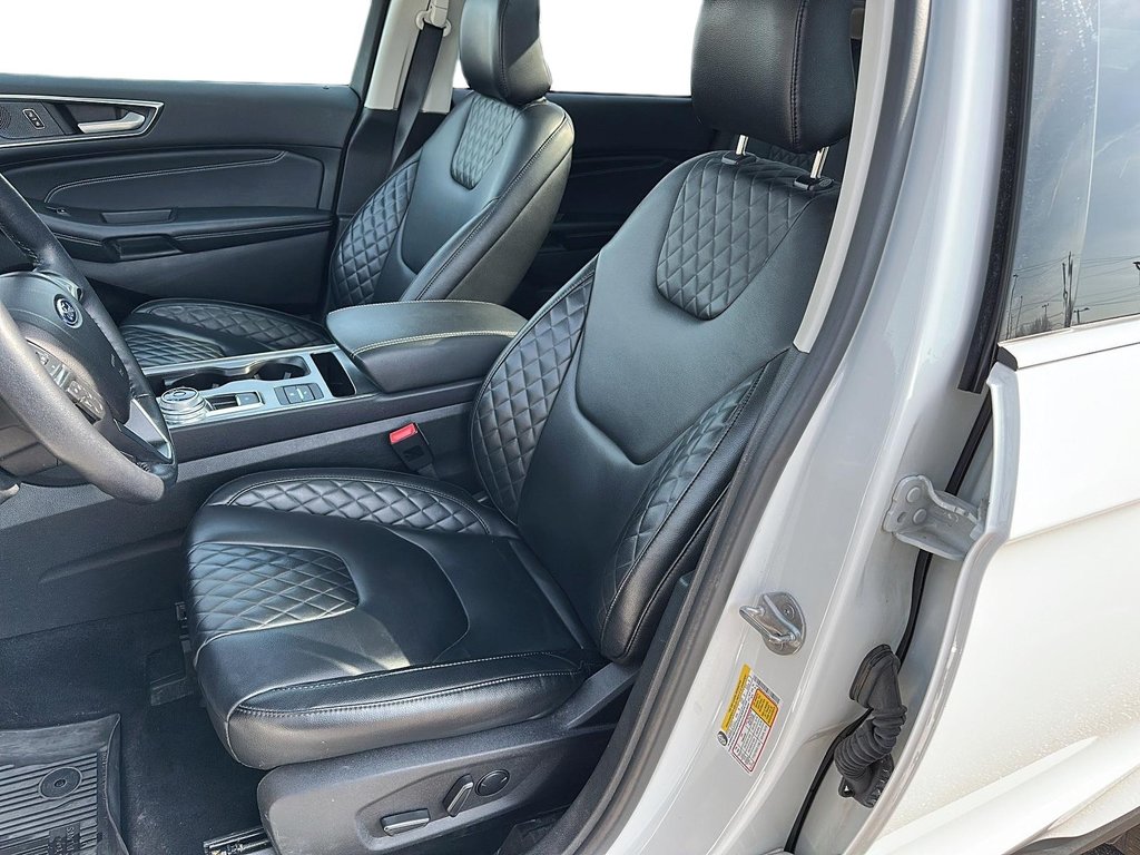 2023 Ford Edge Titanium AWD in Stratford, Ontario - 8 - w1024h768px