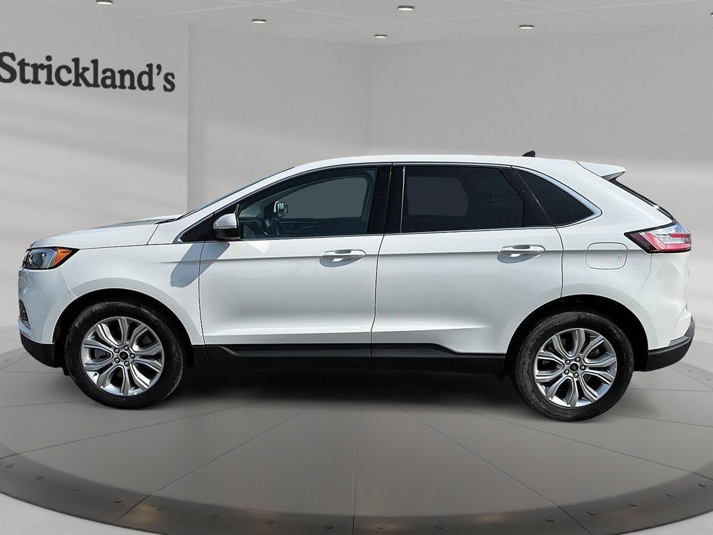 2023 Ford Edge Titanium AWD in Stratford, Ontario - 5 - w1024h768px