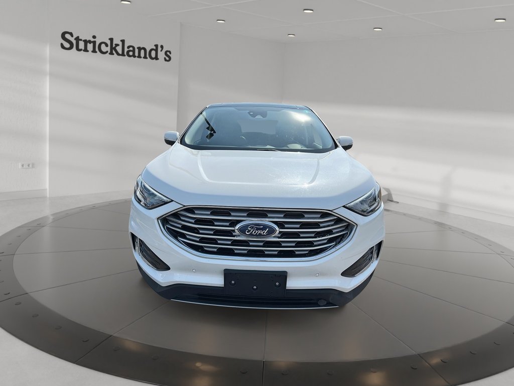 2023 Ford Edge Titanium AWD in Stratford, Ontario - 2 - w1024h768px