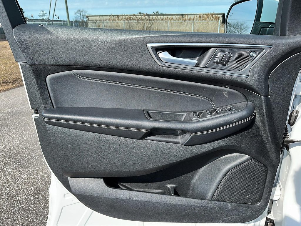 2023 Ford Edge Titanium AWD in Stratford, Ontario - 10 - w1024h768px