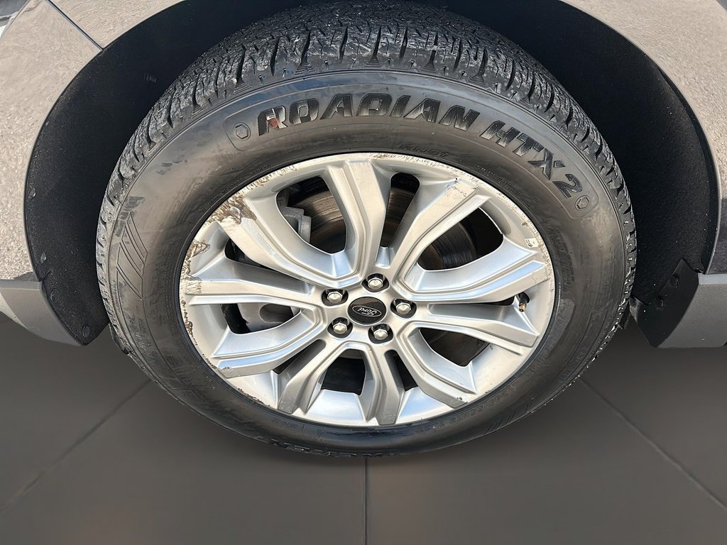 2023 Ford Edge Titanium AWD in Stratford, Ontario - 7 - w1024h768px