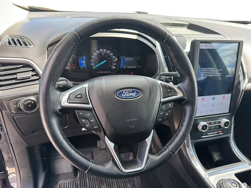 2023 Ford Edge Titanium AWD in Stratford, Ontario - 11 - w1024h768px