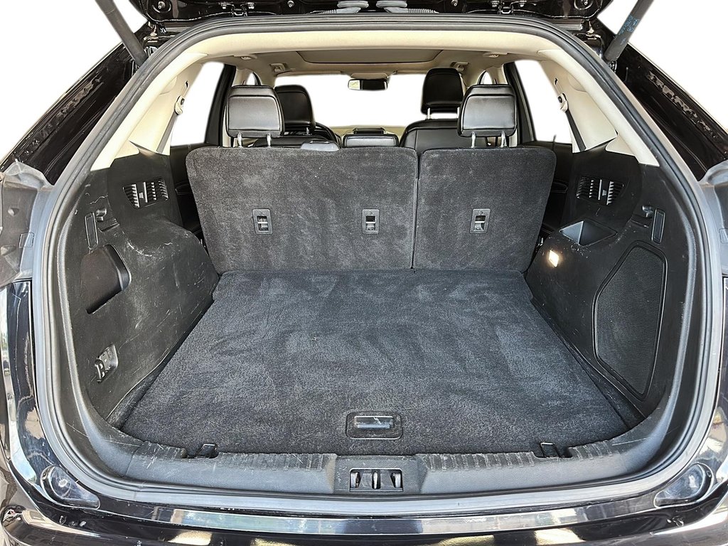2023 Ford Edge Titanium AWD in Stratford, Ontario - 6 - w1024h768px