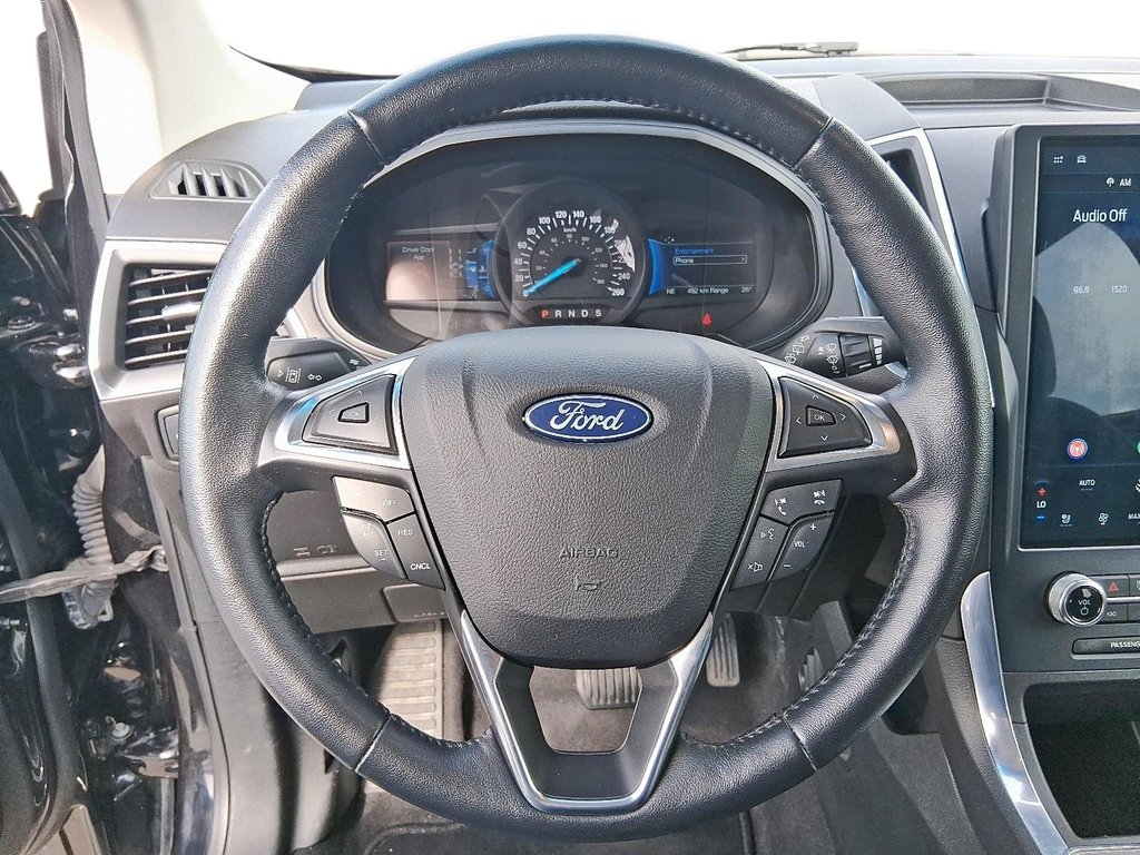 2023 Ford Edge Titanium AWD in Stratford, Ontario - 11 - w1024h768px