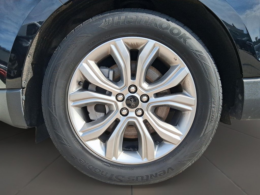 2023 Ford Edge Titanium AWD in Stratford, Ontario - 7 - w1024h768px