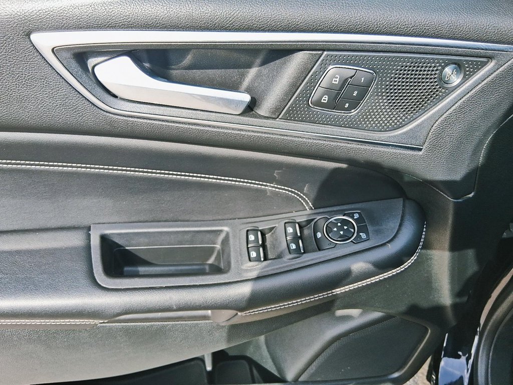 2023 Ford Edge Titanium AWD in Stratford, Ontario - 10 - w1024h768px