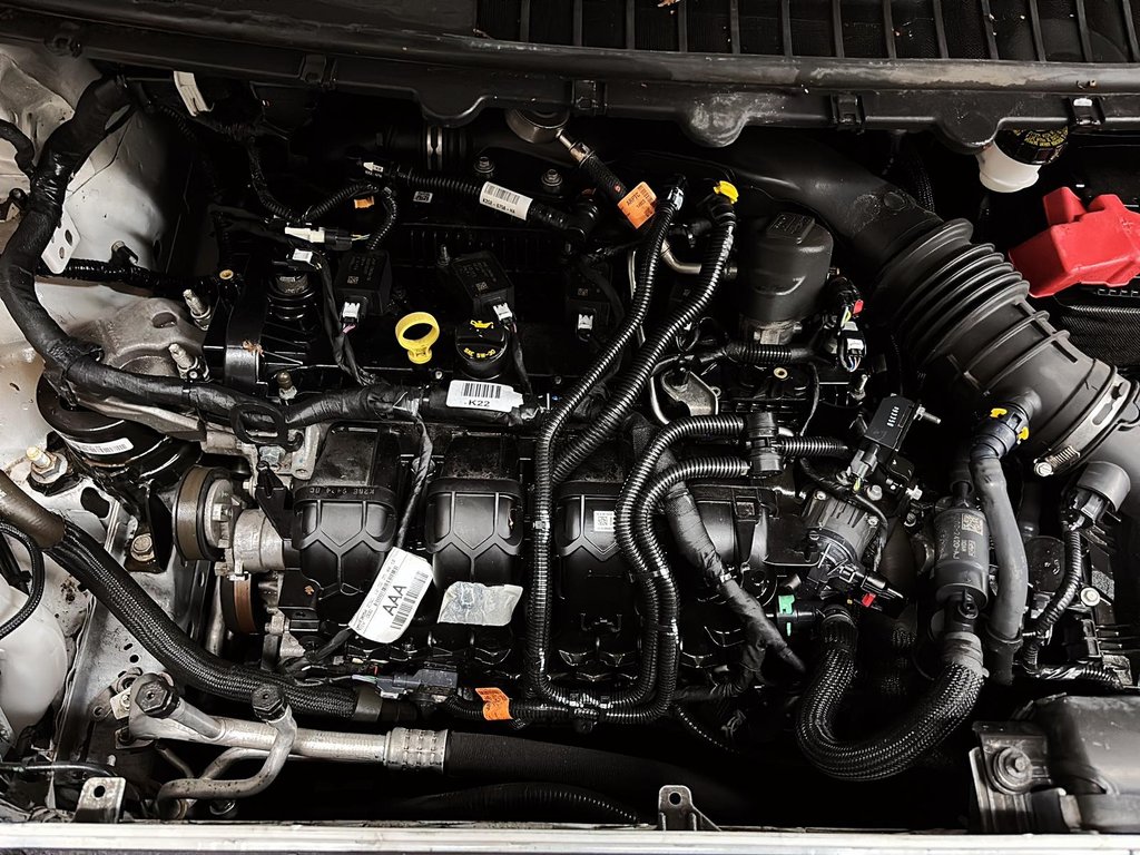 2023 Ford Edge SEL AWD in Stratford, Ontario - 7 - w1024h768px