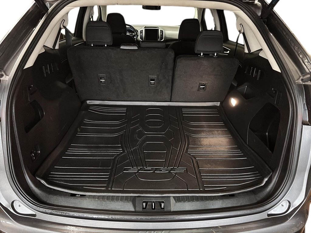 2023 Ford Edge SEL AWD in Stratford, Ontario - 6 - w1024h768px