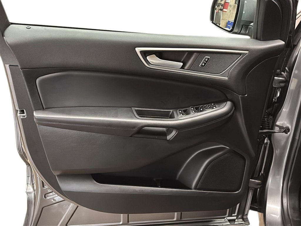2023 Ford Edge SEL AWD in Stratford, Ontario - 10 - w1024h768px