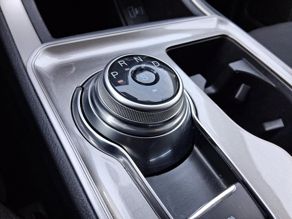 2023 Ford Edge SEL AWD in Stratford, Ontario - 17 - w1024h768px