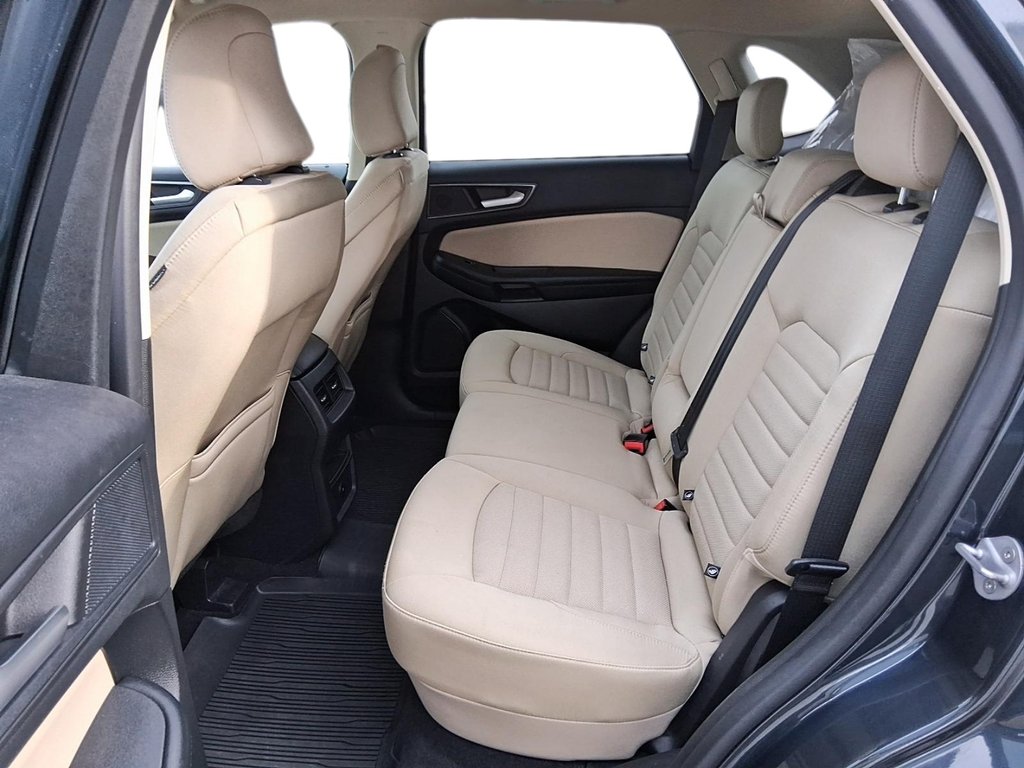 2023 Ford Edge SE AWD in Stratford, Ontario - 10 - w1024h768px