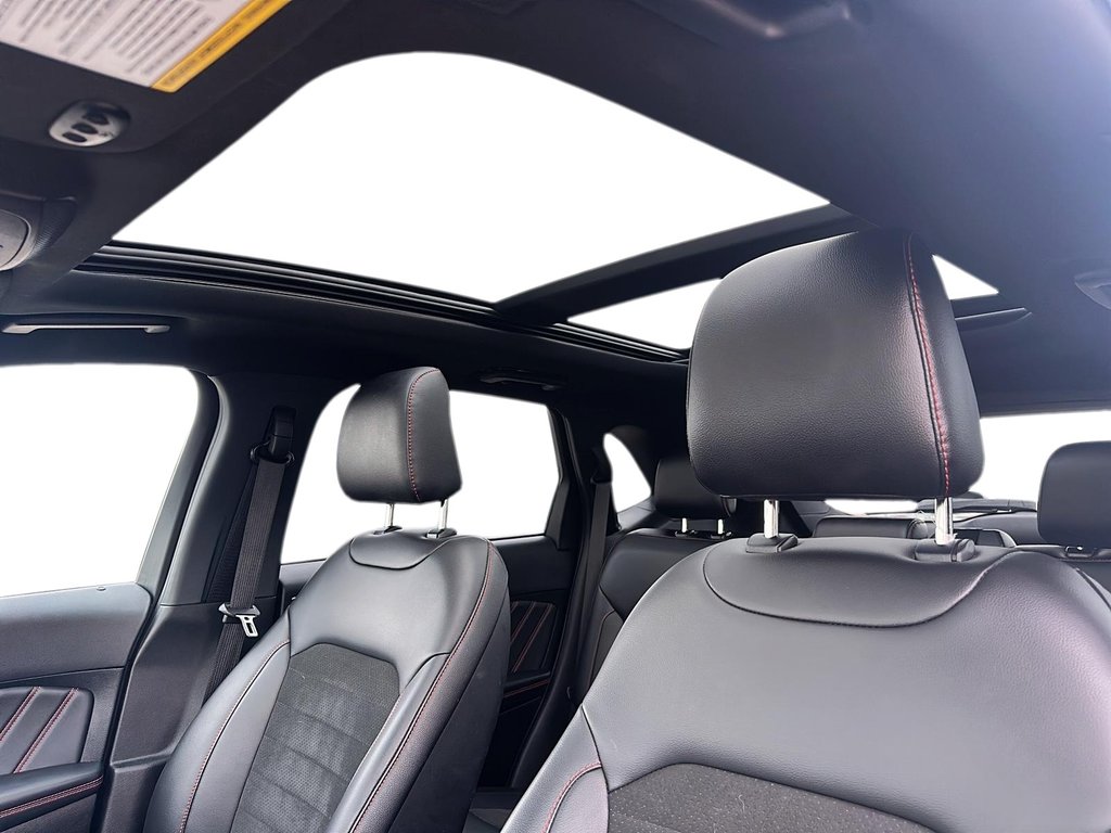 2024 Ford Edge ST Line AWD in Stratford, Ontario - 15 - w1024h768px