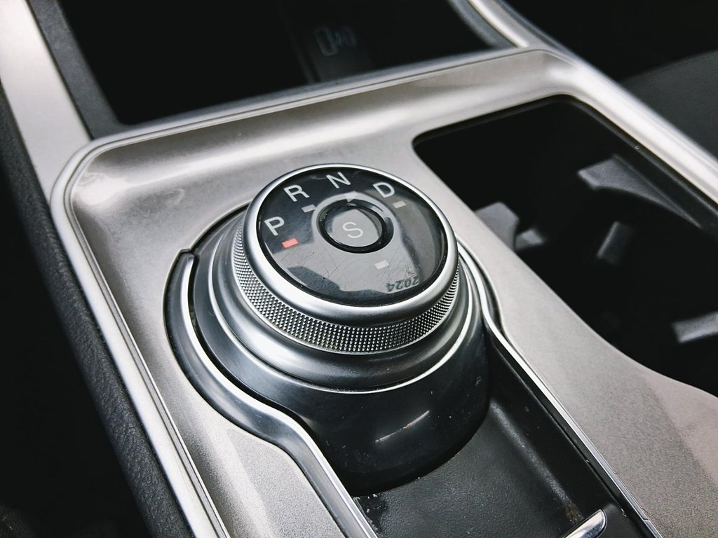 2024 Ford Edge SEL AWD in Stratford, Ontario - 17 - w1024h768px