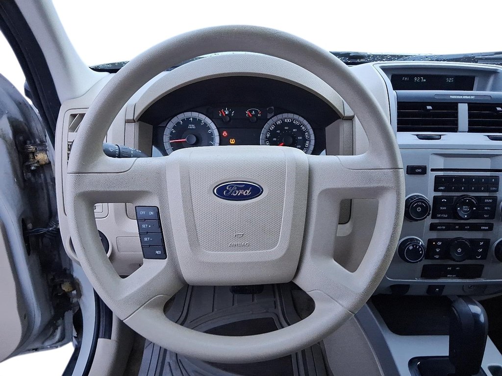 2009 Ford Escape XLT 4Dr 2WD 4CYL in Stratford, Ontario - 12 - w1024h768px