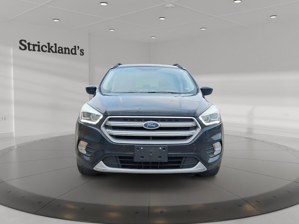 2017 Ford Escape SE - FWD in Stratford, Ontario - 2 - w1024h768px