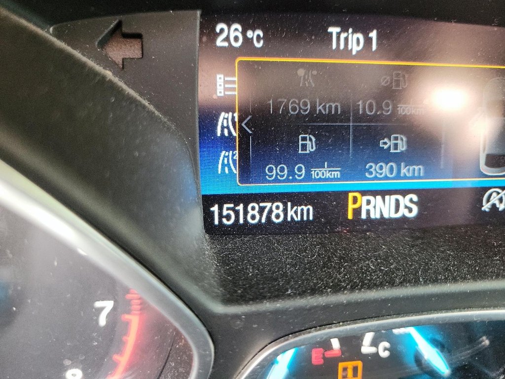 2017 Ford Escape SE - FWD in Stratford, Ontario - 12 - w1024h768px