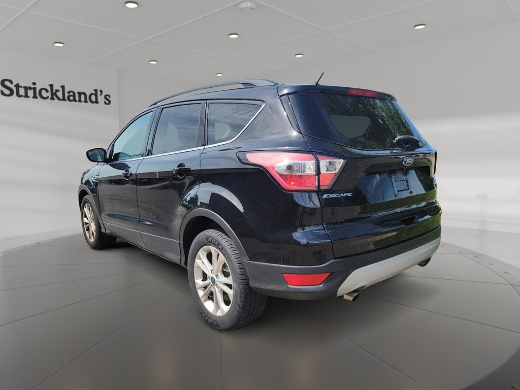 2017 Ford Escape SE - FWD in Stratford, Ontario - 4 - w1024h768px