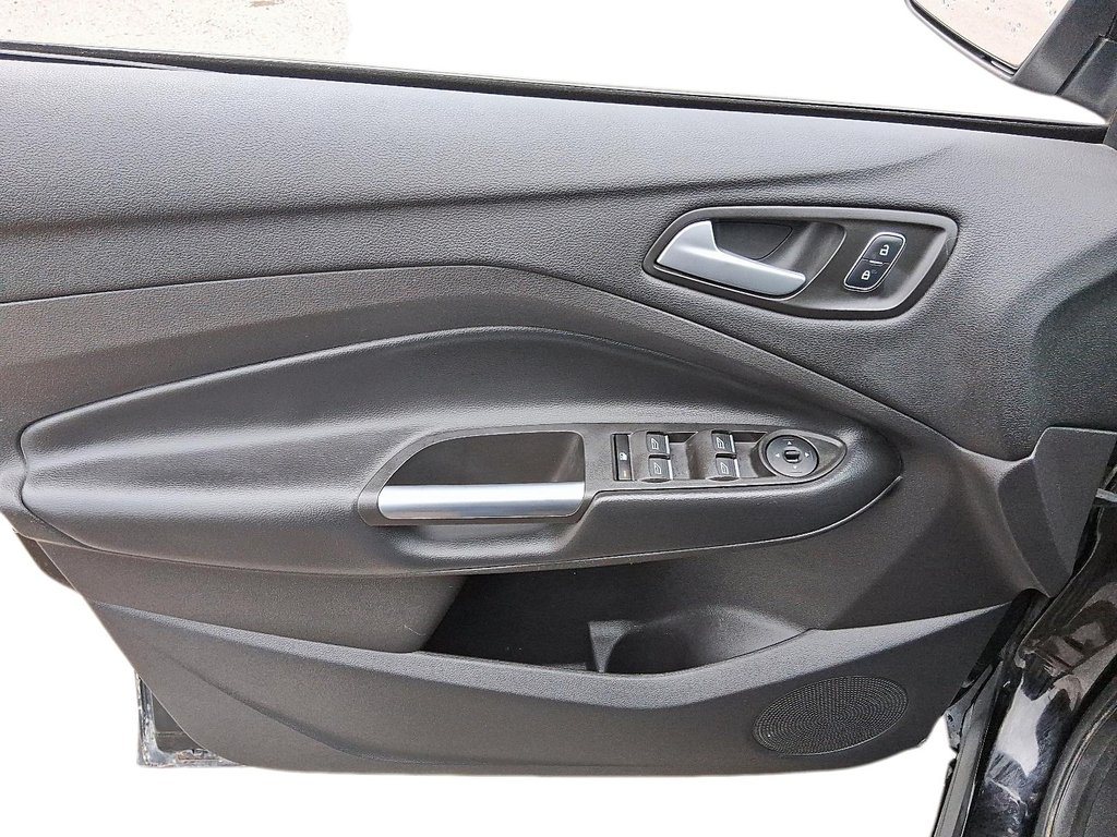 2019 Ford Escape SEL - 4WD in Stratford, Ontario - 12 - w1024h768px