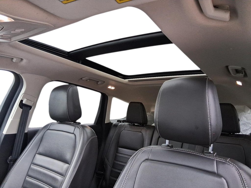 2019 Ford Escape SEL - 4WD in Stratford, Ontario - 18 - w1024h768px