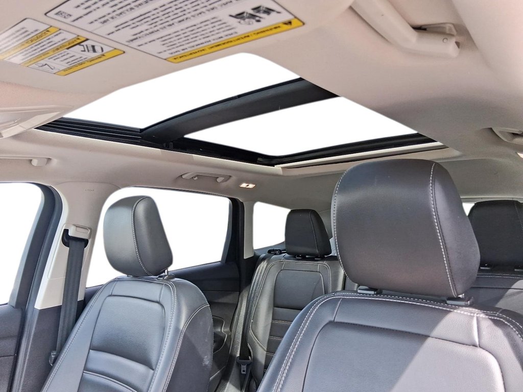 2019 Ford Escape SEL - 4WD in Stratford, Ontario - 18 - w1024h768px