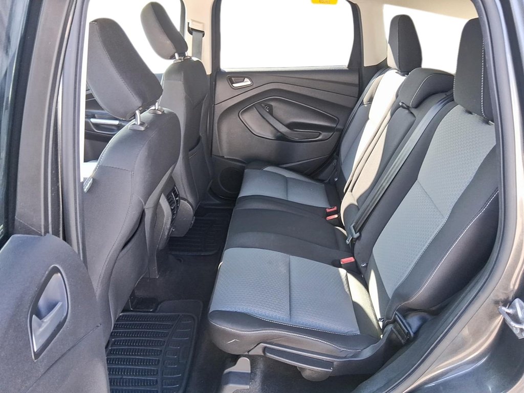 2019 Ford Escape SE - FWD in Stratford, Ontario - 9 - w1024h768px