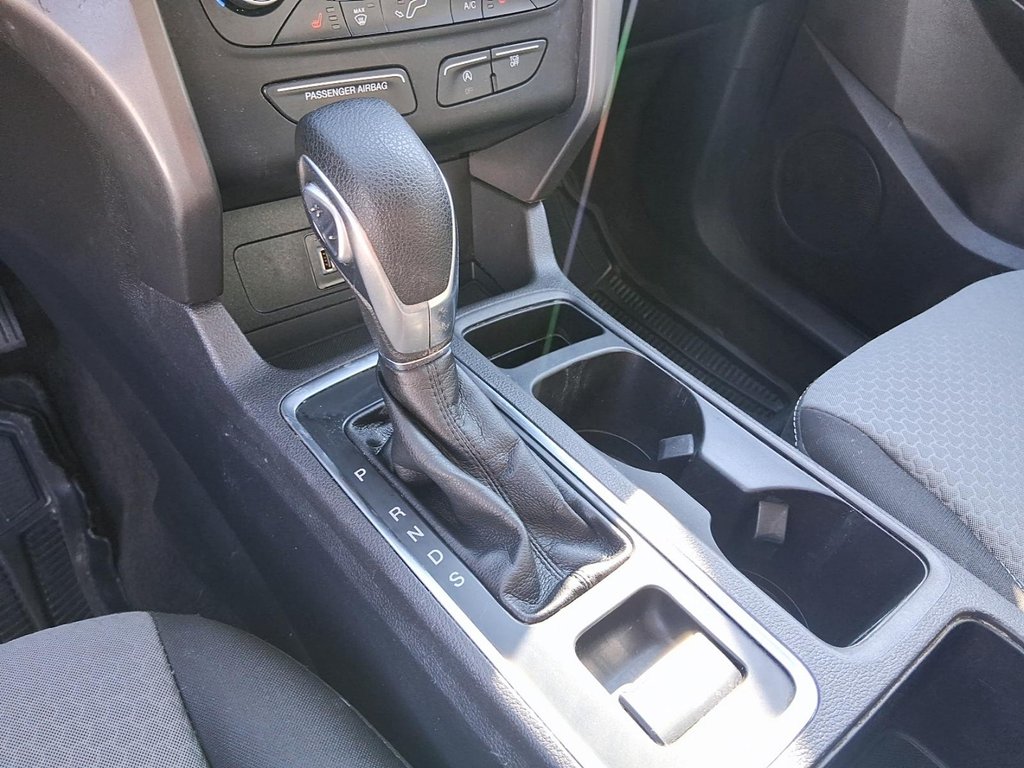 2019 Ford Escape SE - FWD in Stratford, Ontario - 16 - w1024h768px