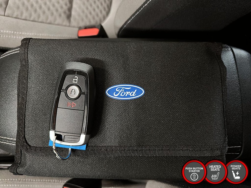 2020 Ford Escape SE - AWD in Stratford, Ontario - 16 - w1024h768px
