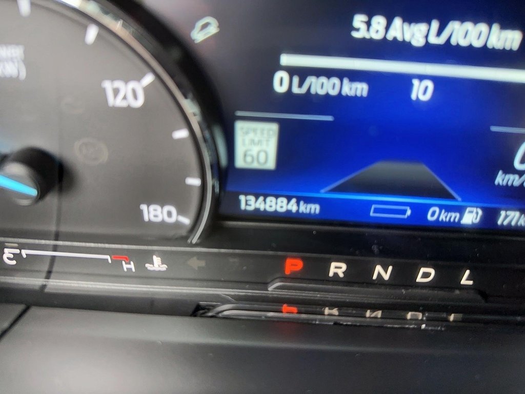 2021 Ford Escape SE PHEV FWD in Stratford, Ontario - 12 - w1024h768px