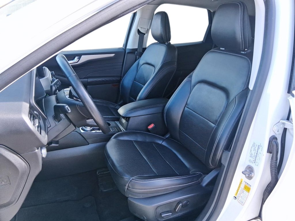 2021 Ford Escape SEL AWD 1.5L in Stratford, Ontario - 8 - w1024h768px