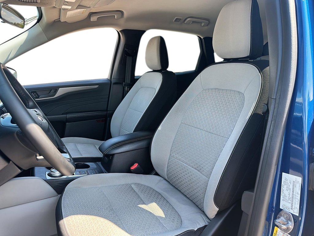 2023 Ford Escape Active - AWD in Stratford, Ontario - 8 - w1024h768px