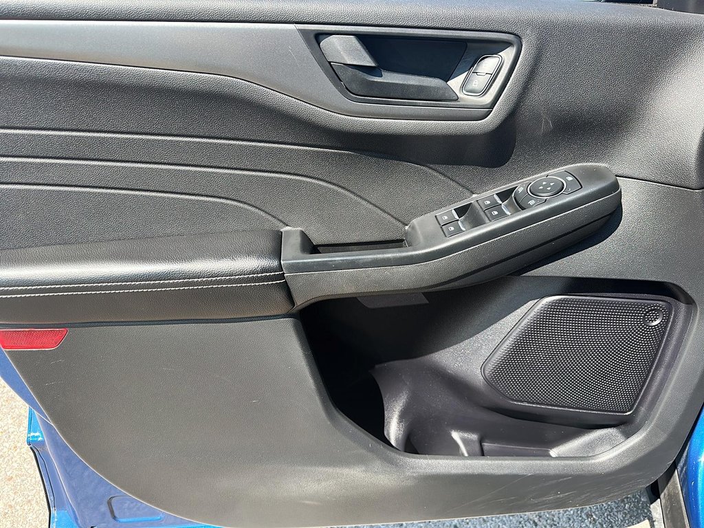 2023 Ford Escape Active - AWD in Stratford, Ontario - 10 - w1024h768px