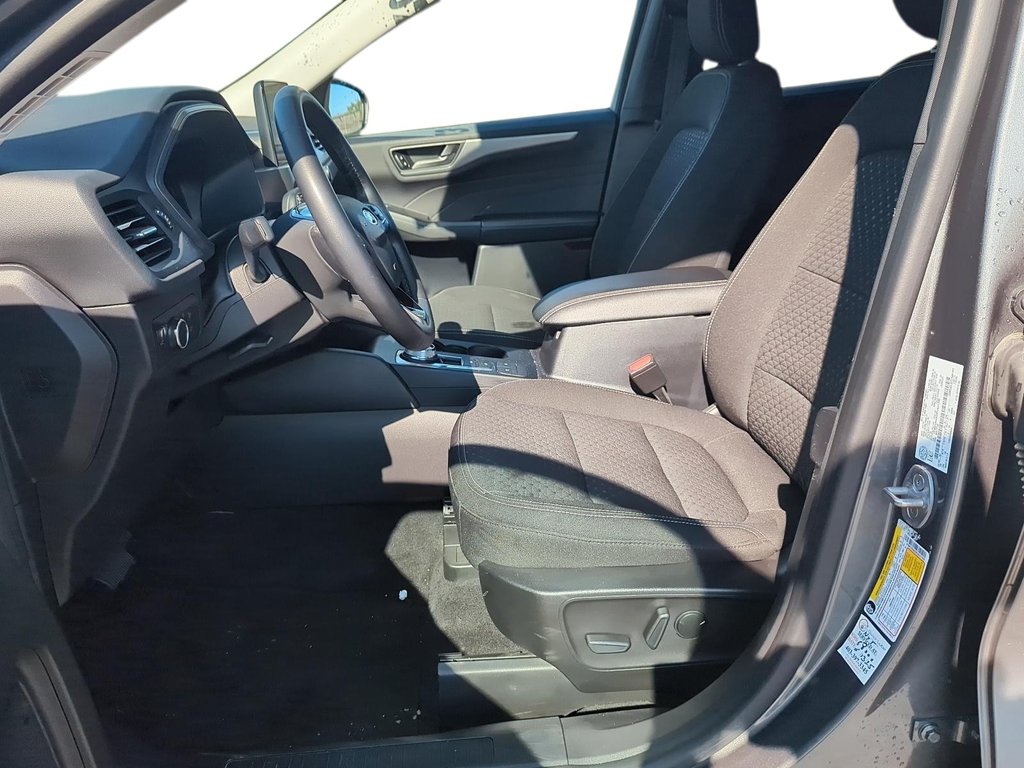 2023 Ford Escape Active - AWD in Stratford, Ontario - 10 - w1024h768px