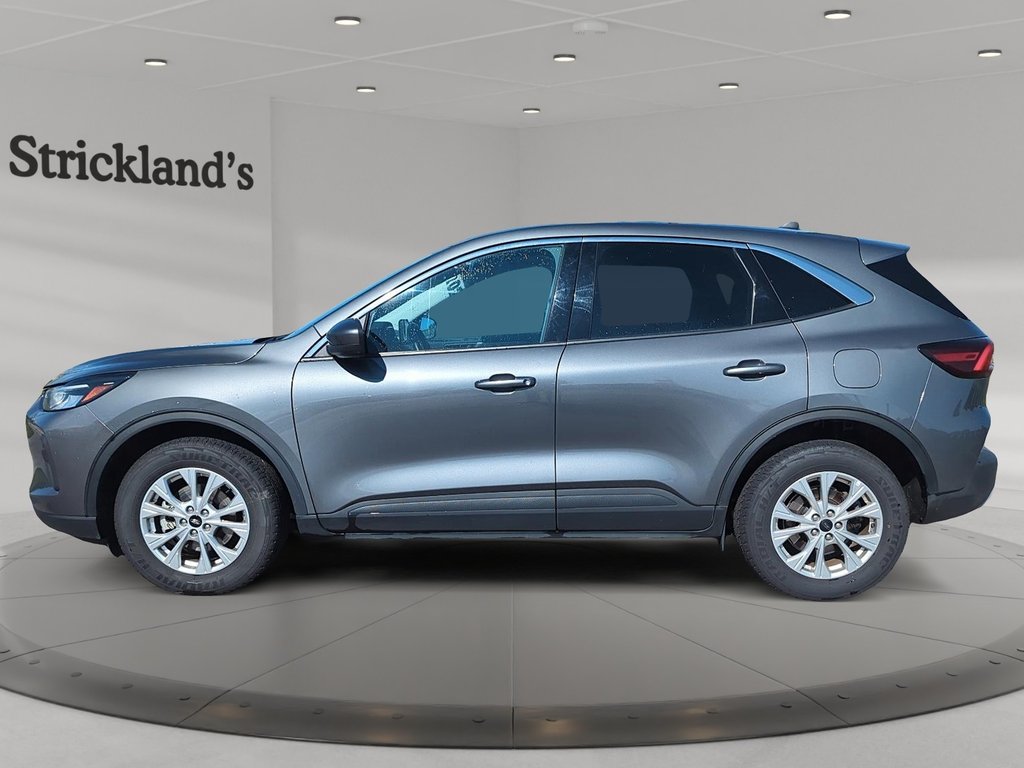 2023 Ford Escape Active - AWD in Stratford, Ontario - 6 - w1024h768px
