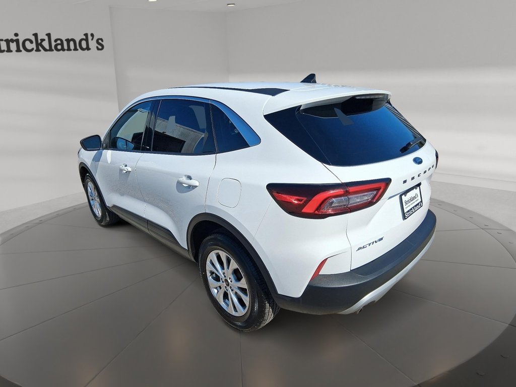 2023 Ford Escape Active - AWD in Stratford, Ontario - 4 - w1024h768px