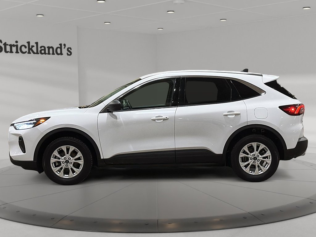 2023 Ford Escape Active - AWD in Stratford, Ontario - 5 - w1024h768px