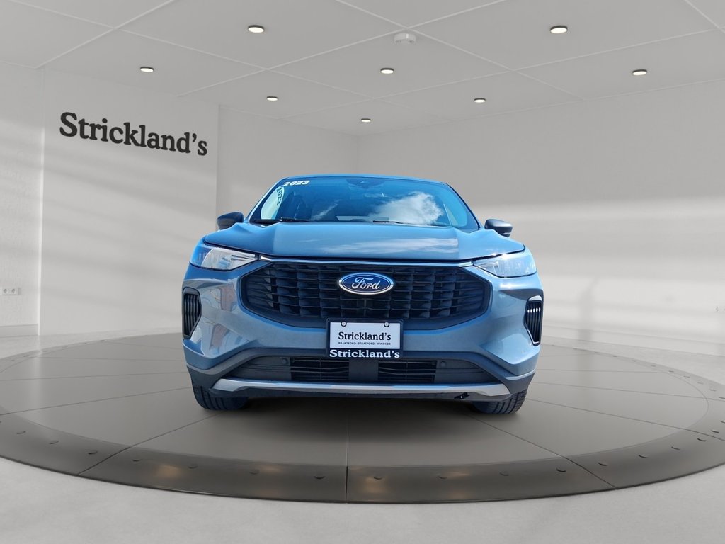 2023 Ford Escape Active - AWD in Stratford, Ontario - 2 - w1024h768px