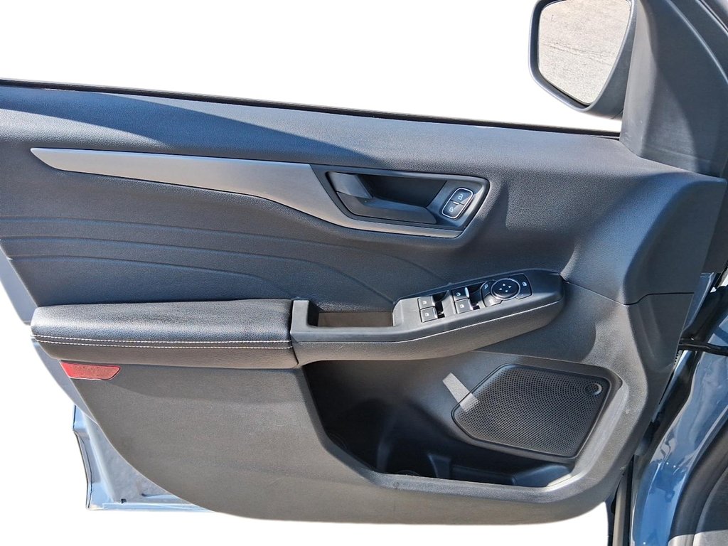 2023 Ford Escape Active - AWD in Stratford, Ontario - 11 - w1024h768px