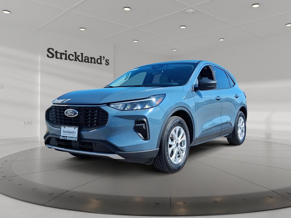 2023 Ford Escape Active - AWD in Stratford, Ontario - 1 - w1024h768px