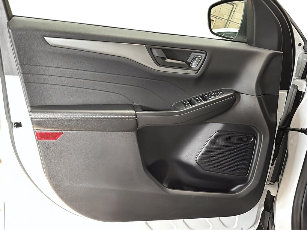 2024 Ford Escape ACTIVE AWD in Stratford, Ontario - 10 - w1024h768px